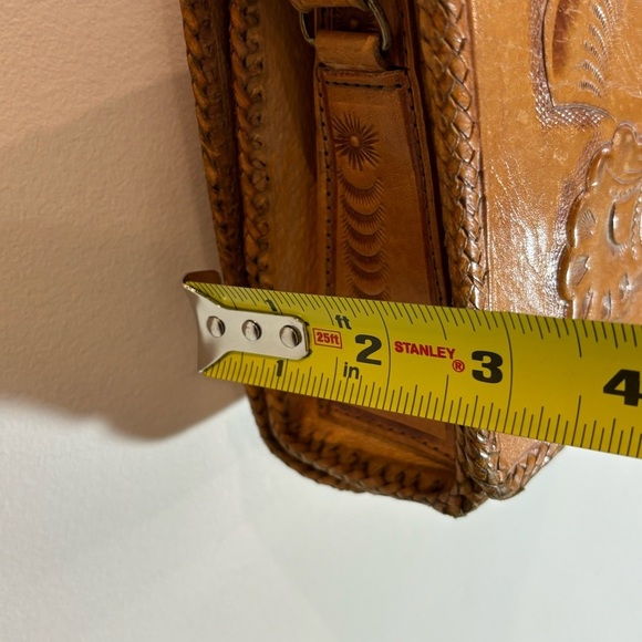 TOOLED Leather Shoulder Multiple Pockets and Inner Utility Pockets Handmade Bag - Picture 9 of 16